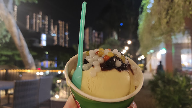 Jl. Mayjend. Jonosewojo, Pradahkalikendal, Kec. Dukuhpakis, Surabaya, Jawa Timur 60227