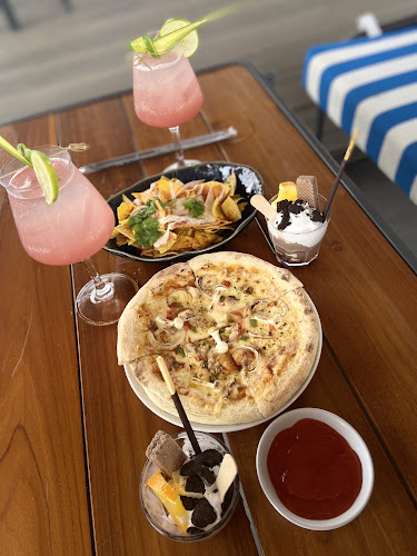 Opinii despre Deep Sea Beachclub în Kota Batam - Gastronomi dan perhotelan