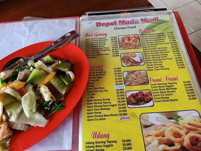 Sentra Wisata Kuliner Taman Prestasi - Gastronomi dan perhotelan