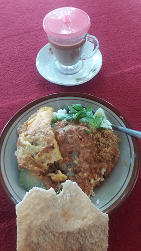 Opinii despre Warung Kopi Ngangeni în Kota Madiun - Gastronomi dan perhotelan