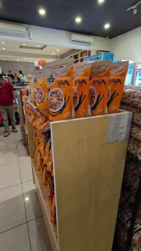 Hari-Hari Minimarket Cake & Bakery - Gastronomi dan perhotelan