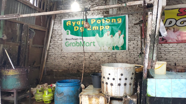 Ayam POTONG DAENG NGRMPO - Gastronomi dan perhotelan