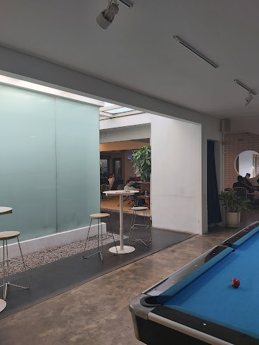 Tjimanoek Koffie & Meals (Koffie, Meals, Billiard & Breakfast)