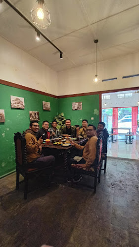 Opinii despre Dapoer doeaan by sari cikajang în Kota Bandung - Gastronomi dan perhotelan