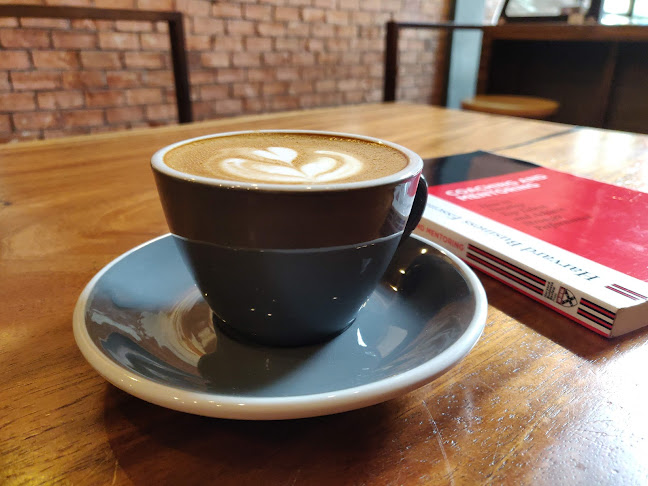 Comentarii opinii despre Luthier Coffee