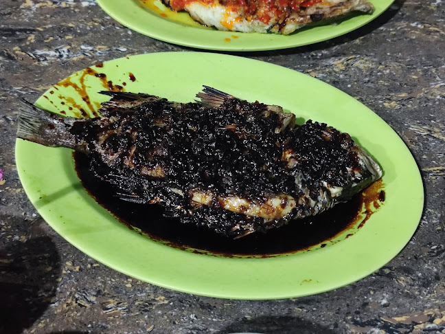 Comentarii opinii despre Rumah Makan Sumber Aroma