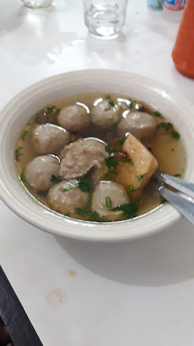 Opinii despre Bakso & Mie Ayam Mas Yono în Kota Padang - Gastronomi dan perhotelan