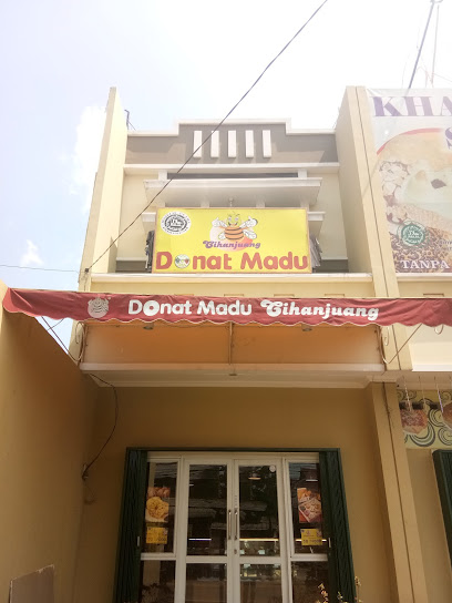Donat Madu Cihanjuang