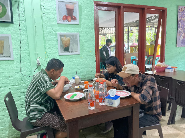 Opinii despre Kapurung Kasuari în Kota Makassar - Gastronomi dan perhotelan