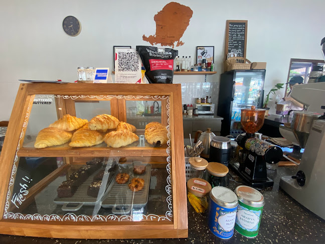 Comentarii opinii despre Ratih Coffee & Eatery