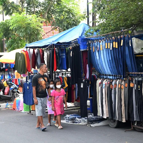 Opinii despre Pasar minggu pagi semarang în Kota Semarang - Gastronomi dan perhotelan