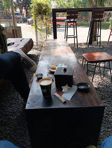 Oui Coffee Malang - Kota Malang