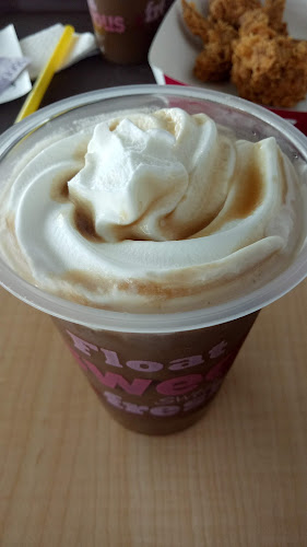 KFC Mega Mall Ayani Pontianak - Gastronomi dan perhotelan