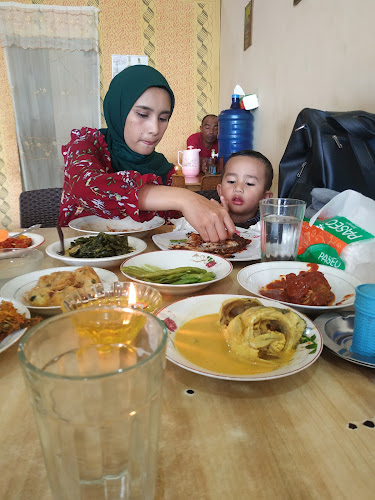 Comentarii opinii despre Rumah Makan Kiambang