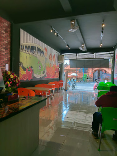 GOGO Fried Chiken Tangkuban Perahu - Gastronomi dan perhotelan