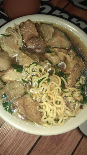 Opinii despre Rumah Makan Minang Asli în Kota Medan - Gastronomi dan perhotelan