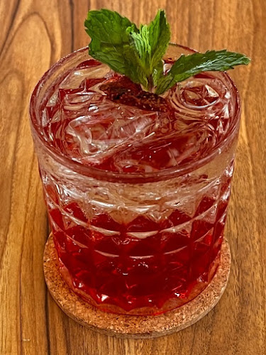 Loteng Cafe Modernland