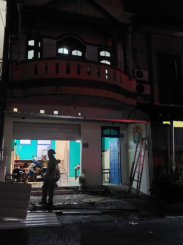 Opinii despre Teras umah coffee în Kota Denpasar - Gastronomi dan perhotelan