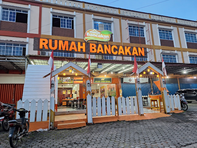 Rumah Bancakan Ayam bekakak - Gastronomi dan perhotelan