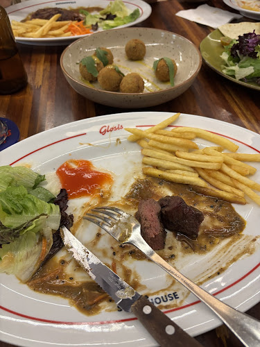 Glosis Steakhouse - Gastronomi dan perhotelan
