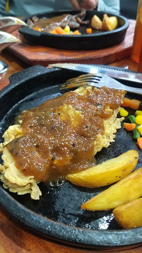 Comentarii opinii despre Labbaik Chicken Jombang