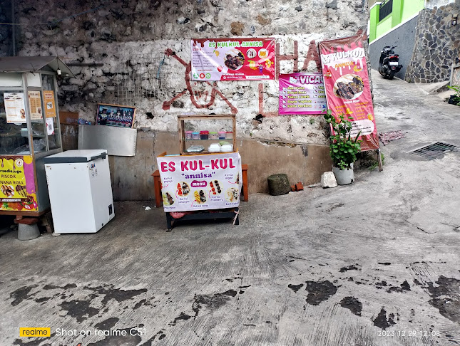 ES KULKUL KEDAI ANNISA - Gastronomi dan perhotelan