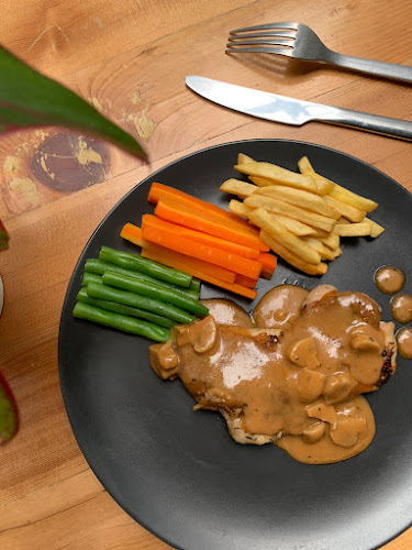 Opinii despre Burger Hos! în Kota Tangerang Selatan - Gastronomi dan perhotelan