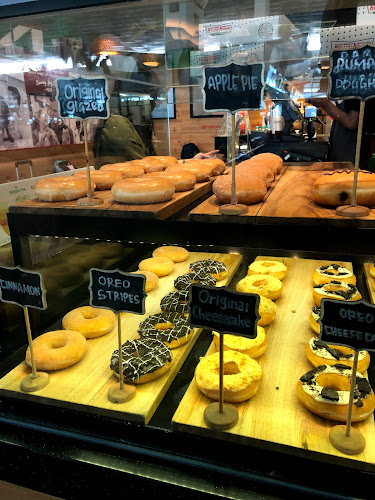 Krispy Kreme Soekarno Hatta Terminal 3 - Kota Tangerang