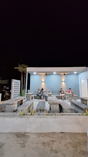 Opinii despre Titik Tepi în Kota Tarakan - Gastronomi dan perhotelan