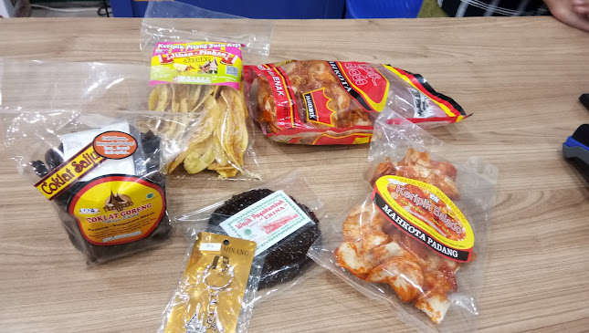 Mahkota Kripik Balado