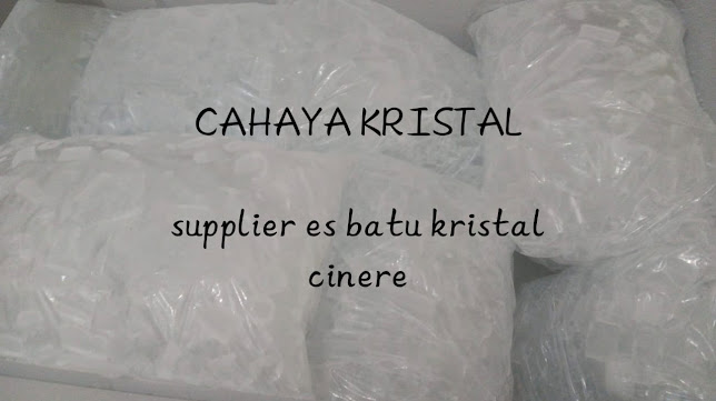 Opinii despre Agen Es Batu Kristal Cahaya Cinere în Kota Depok - Gastronomi dan perhotelan