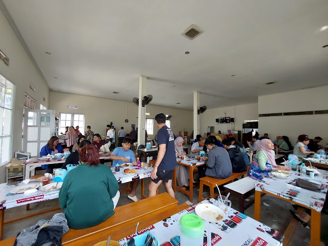 MJ49+WV4, Pemurus Dalam, Kec. Banjarmasin Sel., Kota Banjarmasin, Kalimantan Selatan 70238