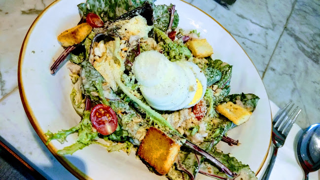 OURA - Cafe & Restaurant - Gastronomi dan perhotelan