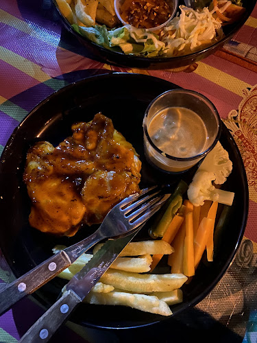 Urban Steak & Grill Hub - Gastronomi dan perhotelan