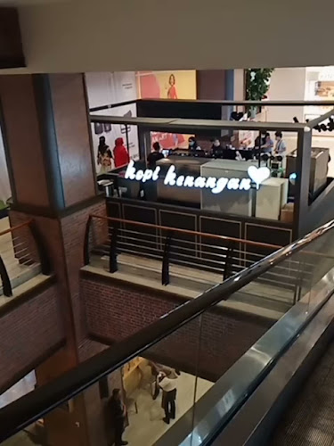 Opinii despre Kopi Kenangan - DP Mall în Kota Semarang - Gastronomi dan perhotelan