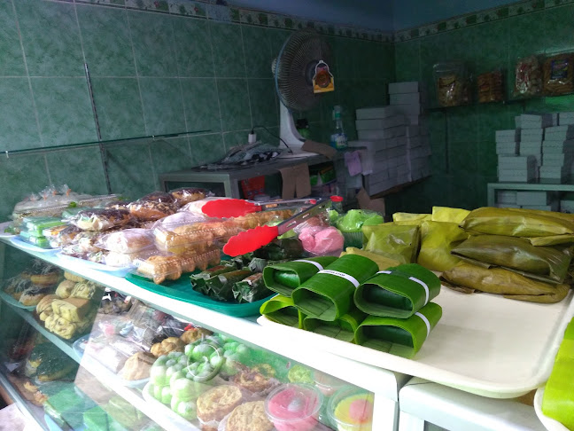 Toko Kue Basah Bu Dollah - Kota Malang