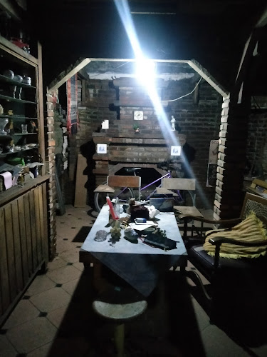 Opinii despre Trotoart Cafe & Street Kichen Cisitu în Kota Bandung - Gastronomi dan perhotelan