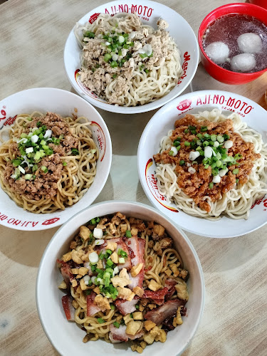 Mie Rica Kejaksaan - Gastronomi dan perhotelan