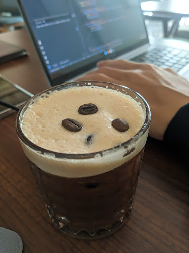 Opinii despre Loteng Cafe Modernland în Kota Tangerang - Gastronomi dan perhotelan