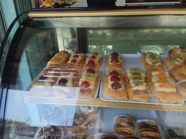 DELI TASTE - Kota Denpasar