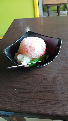 Es Pisang Ijo Ala Mama - Gastronomi dan perhotelan