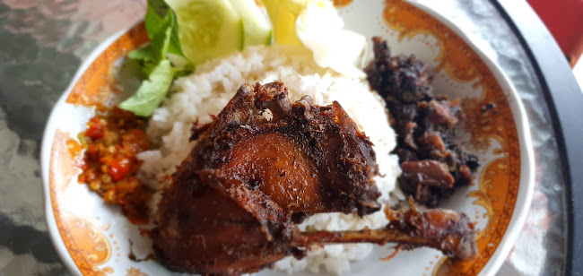 Opinii despre Warung Curhat în Surabaya - Gastronomi dan perhotelan