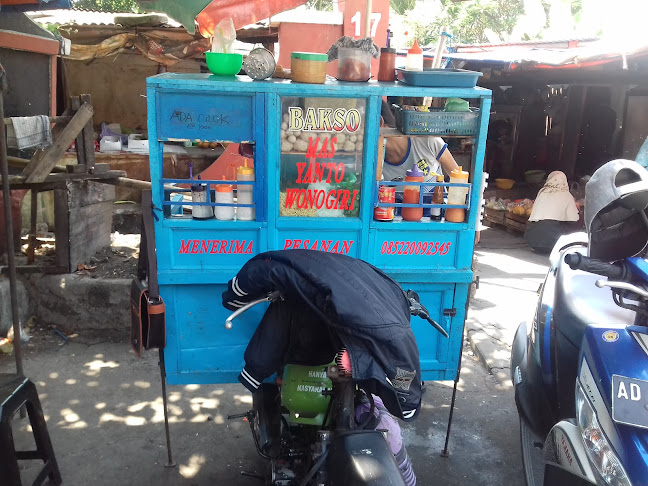 Pasar Krempyeng Pusponjolo