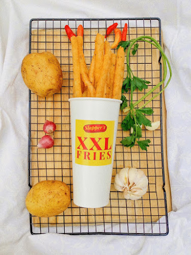 Opinii despre Slapper's XXL Fries în Kota Tangerang Selatan - Gastronomi dan perhotelan