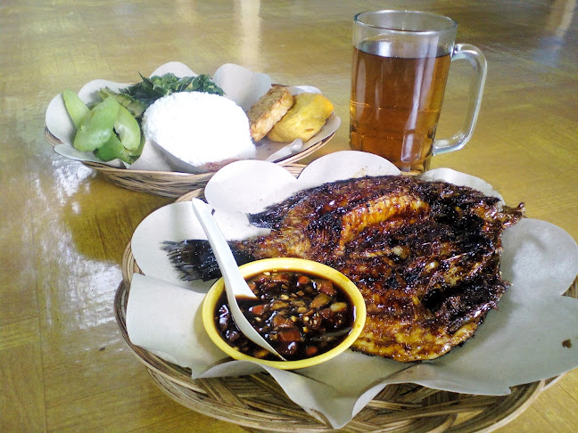 Warung Nasi RT Raos Tuang - Gastronomi dan perhotelan