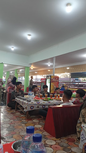 Pondok Ikan Bakar Aru Cabang Teluk Kabung - Kota Padang