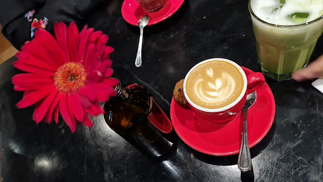 Tanamera Coffee Graha Famili - Surabaya