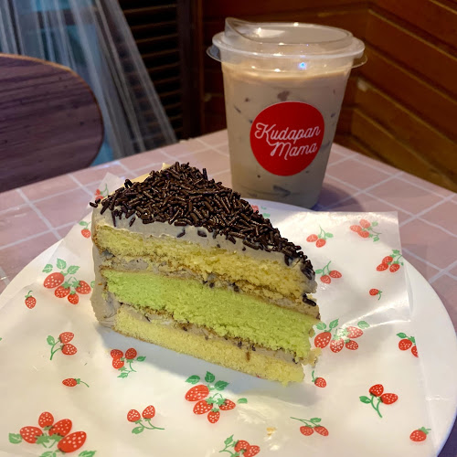 Opinii despre Kudapan Mama în Kota Pontianak - Gastronomi dan perhotelan