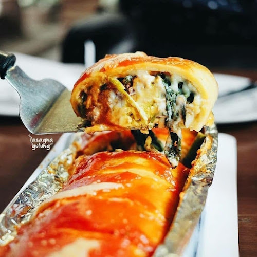 Jl. Salak No.24, RT.03/RW.04, Babakan, Kecamatan Bogor Tengah, Kota Bogor, Jawa Barat 16128