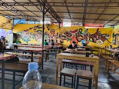 Tongkrongan Pakde Bakat